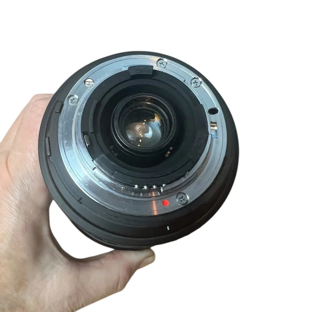 Sigma DL Hyperzoom Macro 28–200mm f/3.5–5.6 Aspherical IF Lens w/ Quantaray UV F